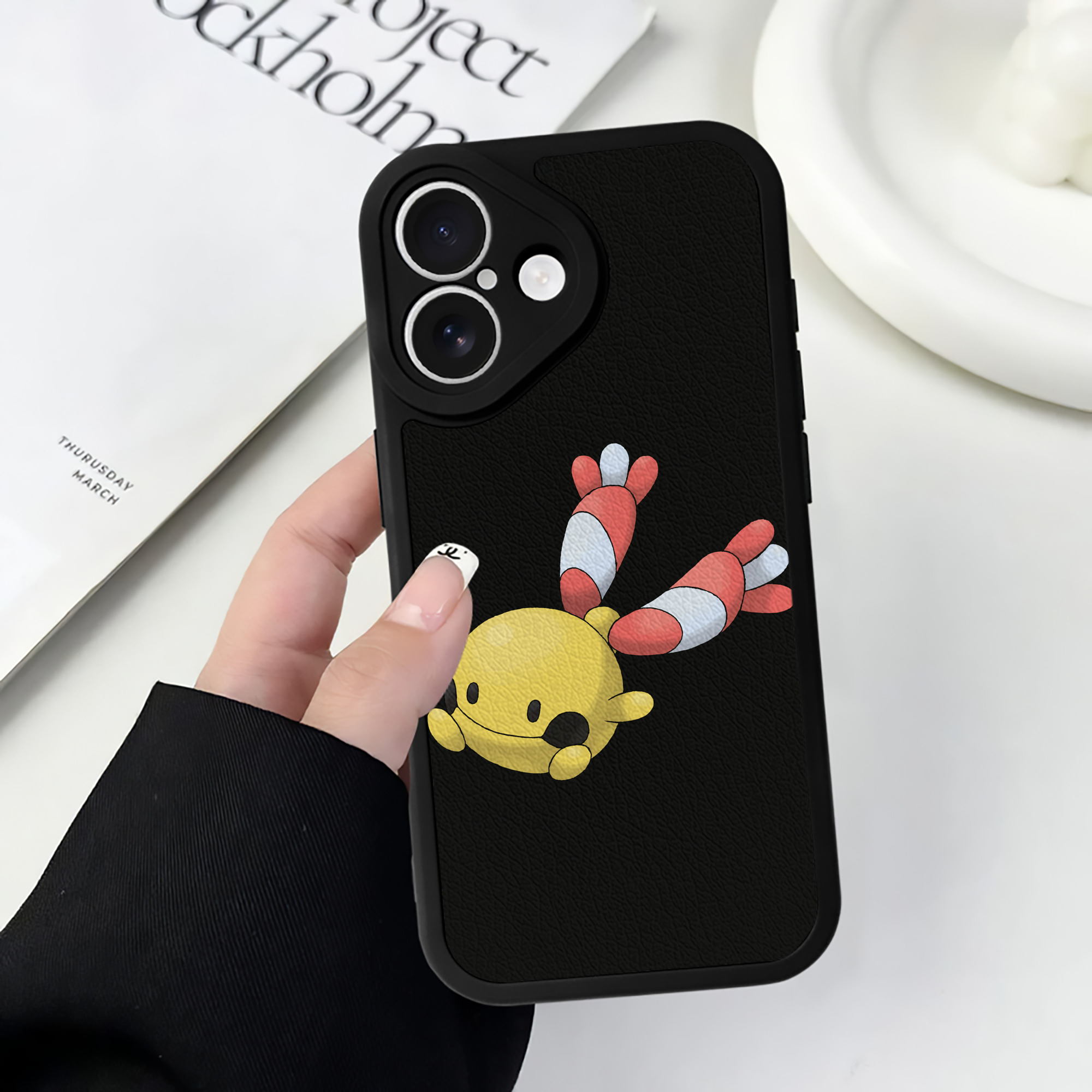 （画像用） ポケットモンスター Pokémon 【iPhone 16シリーズ対応】シリコンスマホケース（レザー調） 材質：シリコン